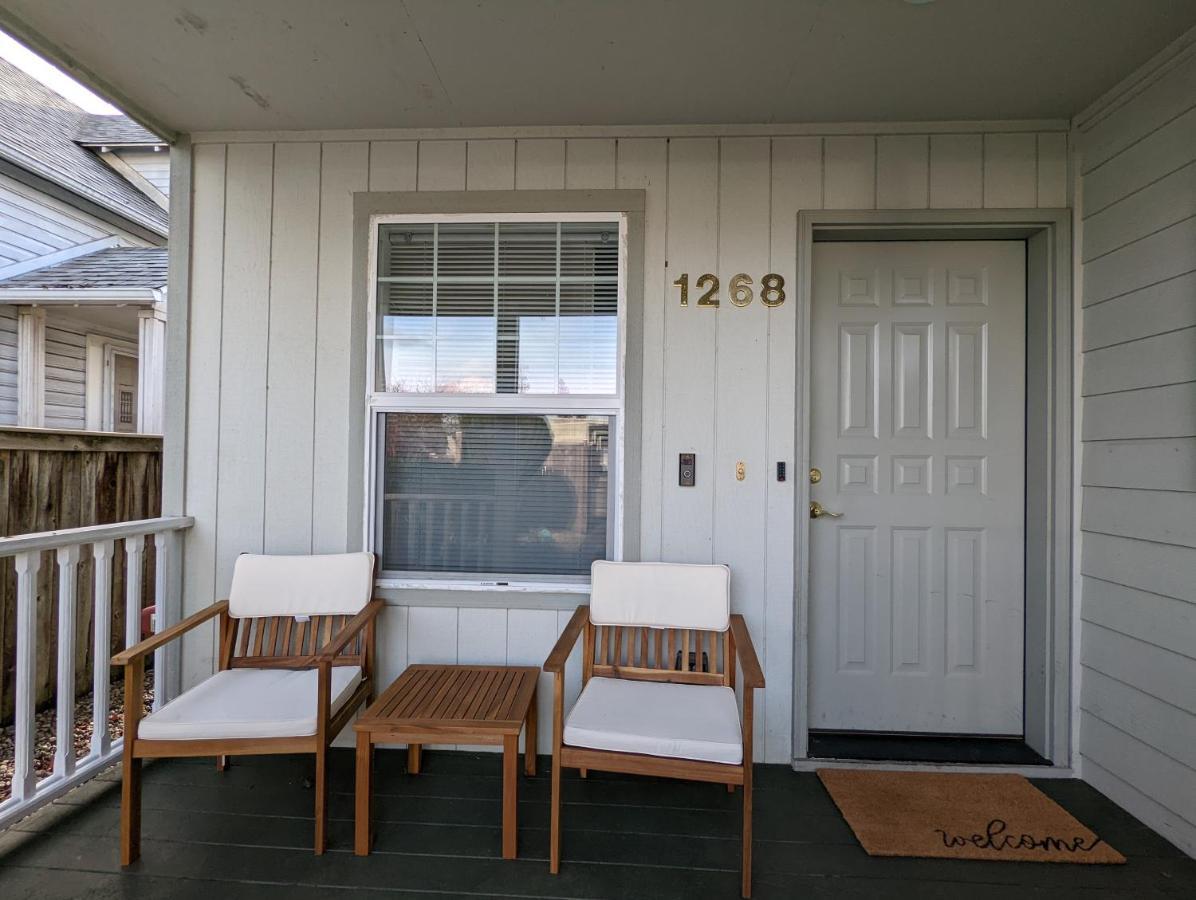 Contemporary 2-Bedroom Close To Downtown, Dining 尤金 外观 照片
